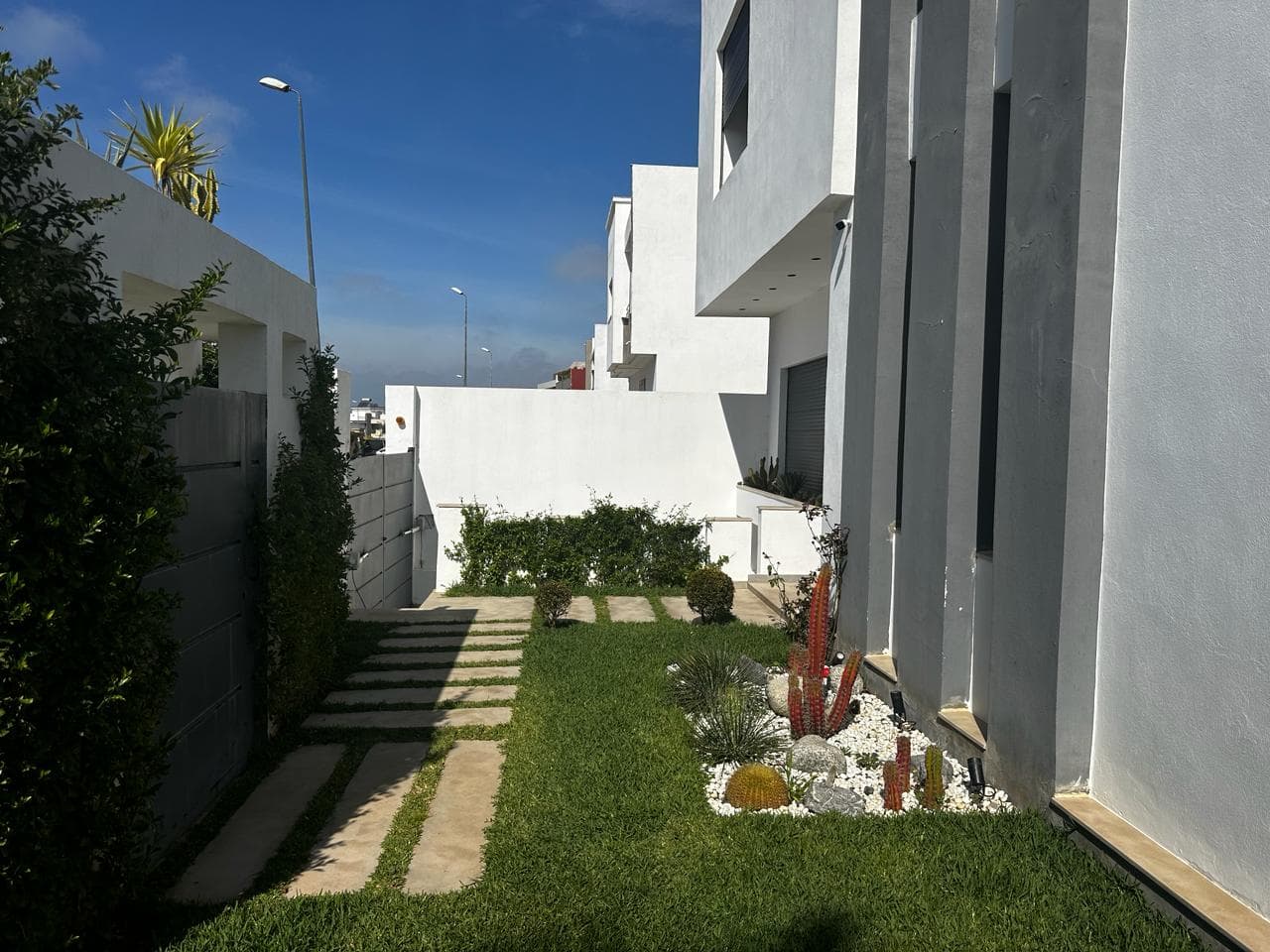 Vente d’une villa 3 FACADES de 380 m² - GOLF (KENITRA) - 0