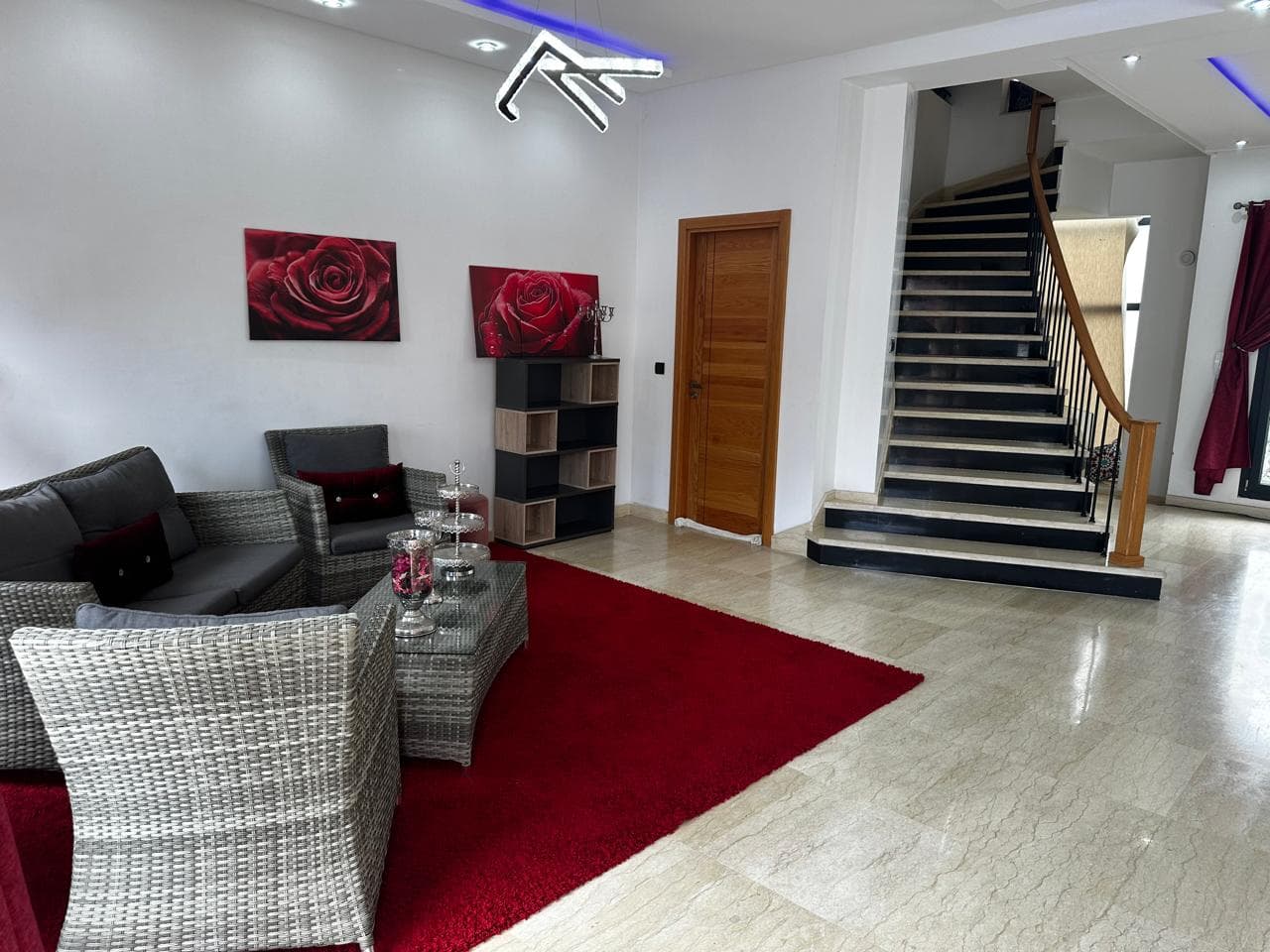 Vente d’une villa bandée MODERNE de 220m² -SAKNIA - 5