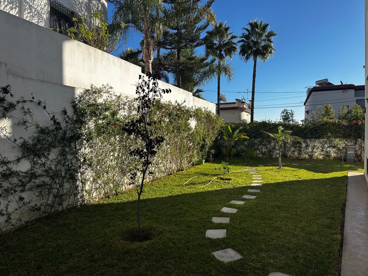 Vente Exceptionnelle : Splendide Villa Rénovée, 3 Façades à Hay Nada 04, Rabat 🏡 - 2