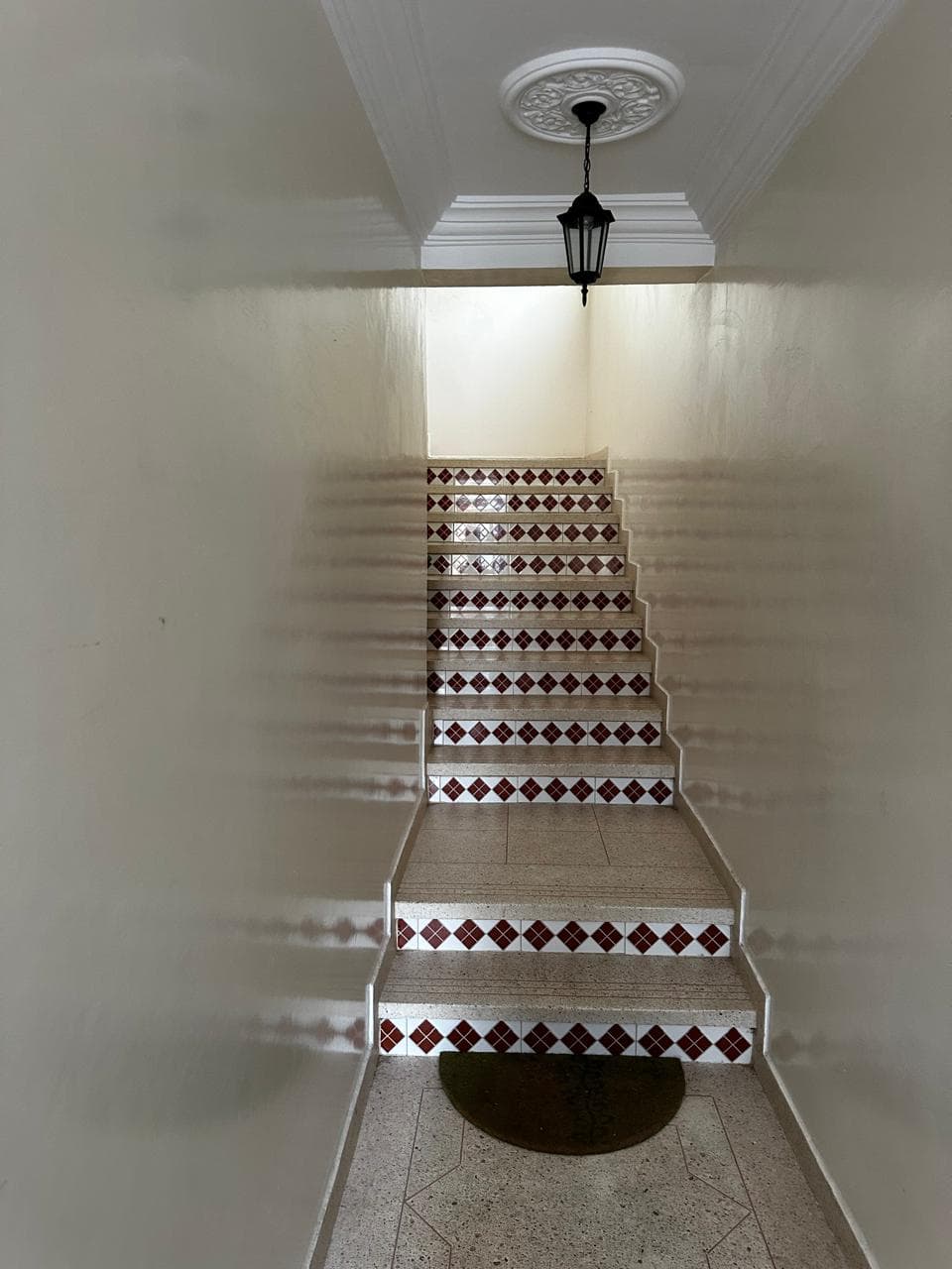 Vente d’une maison COMMERCIALE R+2- KASBAH - 1